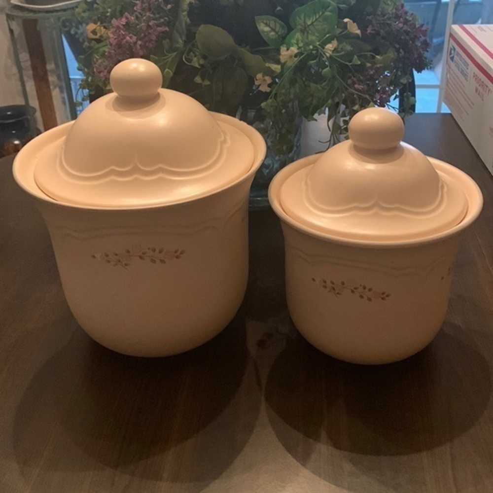 Pfaltzgraff Canisters  3 quart and 1 quart